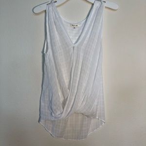 Women’s sleeveless tank